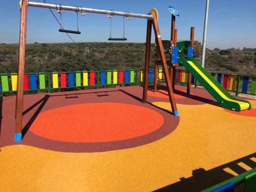Motaje Parque Infantil, Valla y Suelo Continuo Guarromán (Jaén)